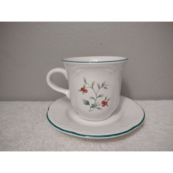 Pfaltzgraff Winterberry white holly berry stoneware tea cup and saucer set - Picture 1 of 6